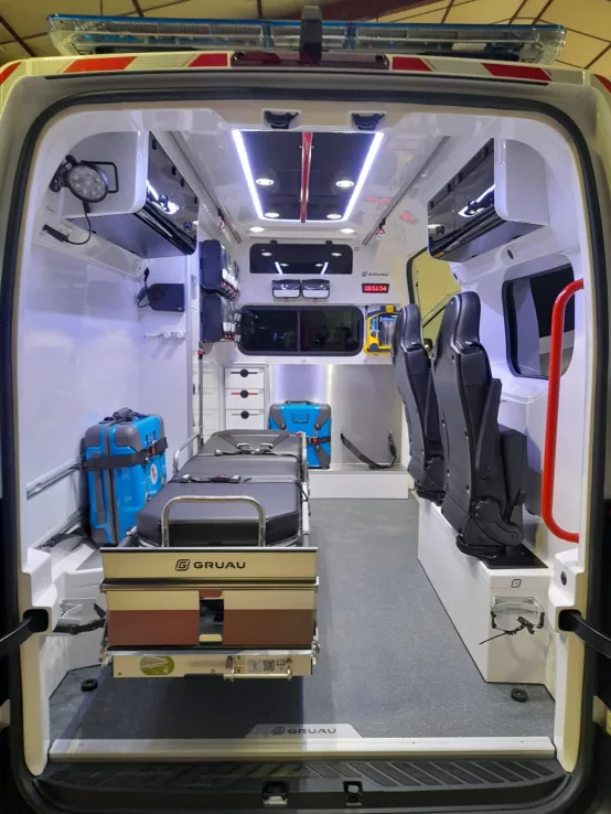 intérieur Gruau ambulances