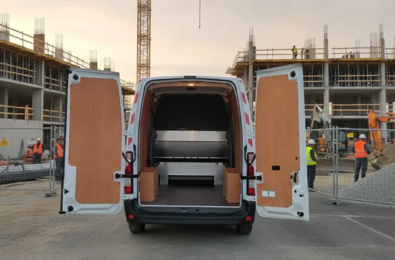 Véhicule atelier réalisé par Gruau